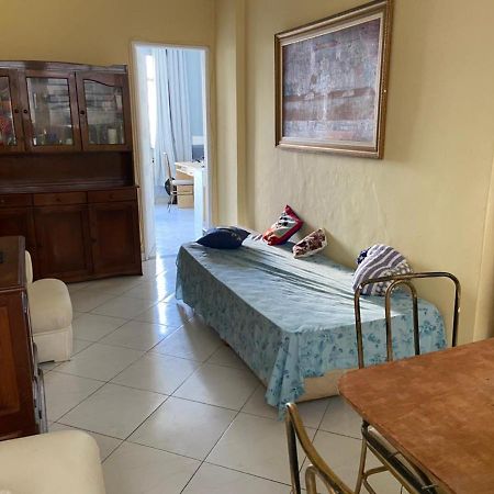 شقة ريو دي جانيرو  في Apartamento Em Copacabana A Um Quarteirao Da Praia! المظهر الخارجي الصورة
